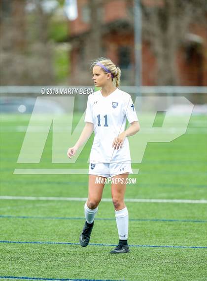 Thumbnail 2 in Helias vs. St James Academy (Helias Invitational) photogallery.