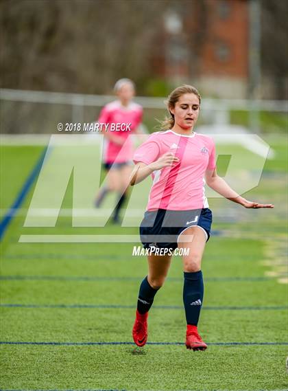 Thumbnail 3 in Helias vs. St James Academy (Helias Invitational) photogallery.