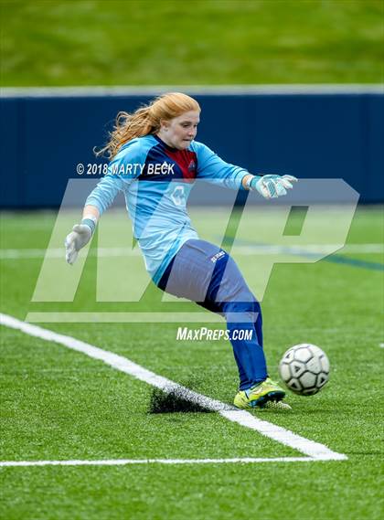 Thumbnail 2 in Helias vs. St James Academy (Helias Invitational) photogallery.