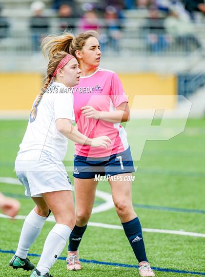Thumbnail 2 in Helias vs. St James Academy (Helias Invitational) photogallery.