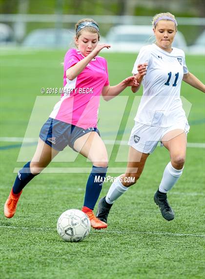 Thumbnail 3 in Helias vs. St James Academy (Helias Invitational) photogallery.