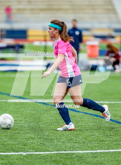 Thumbnail 3 in Helias vs. St James Academy (Helias Invitational) photogallery.