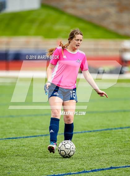 Thumbnail 2 in Helias vs. St James Academy (Helias Invitational) photogallery.