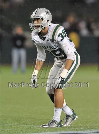 Thumbnail 3 in De La Salle vs. Westlake (CIF State Open Division Final) photogallery.