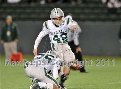 Thumbnail 2 in De La Salle vs. Westlake (CIF State Open Division Final) photogallery.