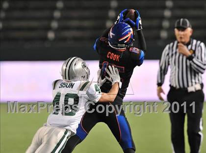 Thumbnail 1 in De La Salle vs. Westlake (CIF State Open Division Final) photogallery.