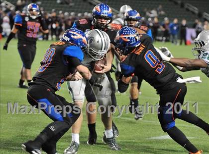 Thumbnail 2 in De La Salle vs. Westlake (CIF State Open Division Final) photogallery.