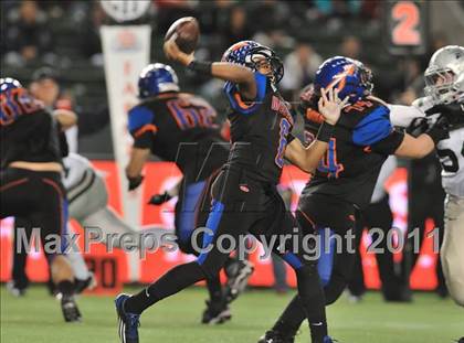 Thumbnail 2 in De La Salle vs. Westlake (CIF State Open Division Final) photogallery.
