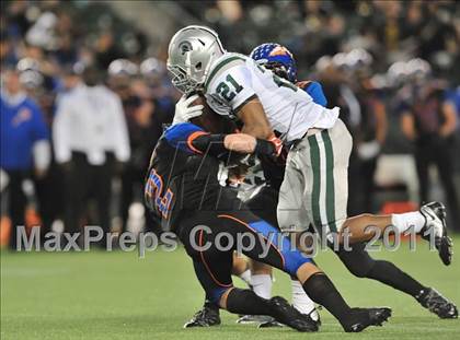 Thumbnail 2 in De La Salle vs. Westlake (CIF State Open Division Final) photogallery.