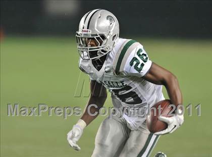 Thumbnail 3 in De La Salle vs. Westlake (CIF State Open Division Final) photogallery.