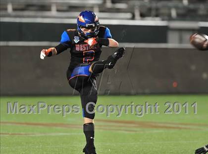 Thumbnail 3 in De La Salle vs. Westlake (CIF State Open Division Final) photogallery.