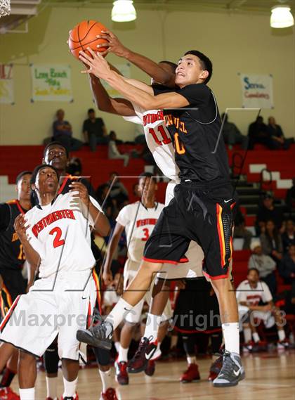 Thumbnail 3 in Dominguez vs. Westchester (Pacific Shores Tournament) photogallery.