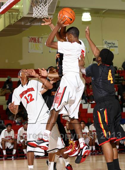 Thumbnail 1 in Dominguez vs. Westchester (Pacific Shores Tournament) photogallery.