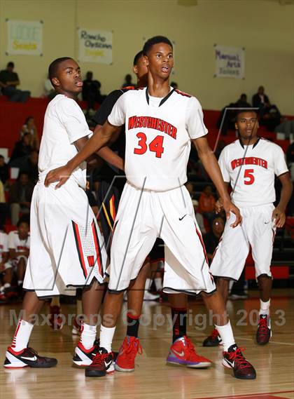 Thumbnail 3 in Dominguez vs. Westchester (Pacific Shores Tournament) photogallery.
