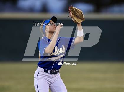 Thumbnail 2 in Clovis @ Clovis North photogallery.
