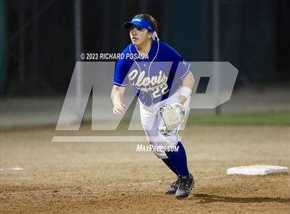 Thumbnail 1 in Clovis @ Clovis North photogallery.