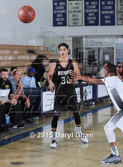 Thumbnail 3 in Nipomo vs. Antioch (MaxPreps Holiday Classic) photogallery.