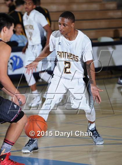 Thumbnail 3 in Nipomo vs. Antioch (MaxPreps Holiday Classic) photogallery.