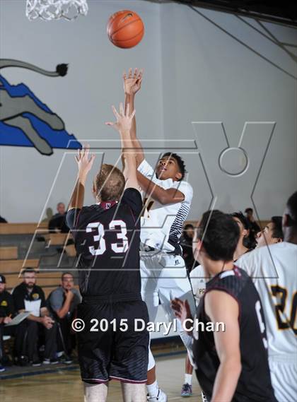 Thumbnail 3 in Nipomo vs. Antioch (MaxPreps Holiday Classic) photogallery.