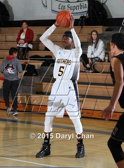 Thumbnail 2 in Nipomo vs. Antioch (MaxPreps Holiday Classic) photogallery.