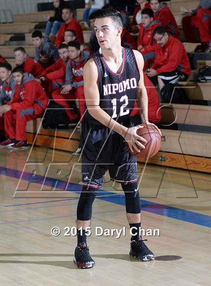 Thumbnail 3 in Nipomo vs. Antioch (MaxPreps Holiday Classic) photogallery.