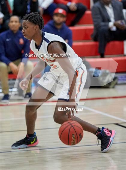 Thumbnail 1 in Grant vs. Cosumnes Oaks (Cordova Christmas Classic) photogallery.