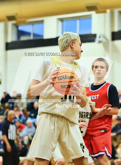 Thumbnail 1 in West Carteret @ Croatan photogallery.
