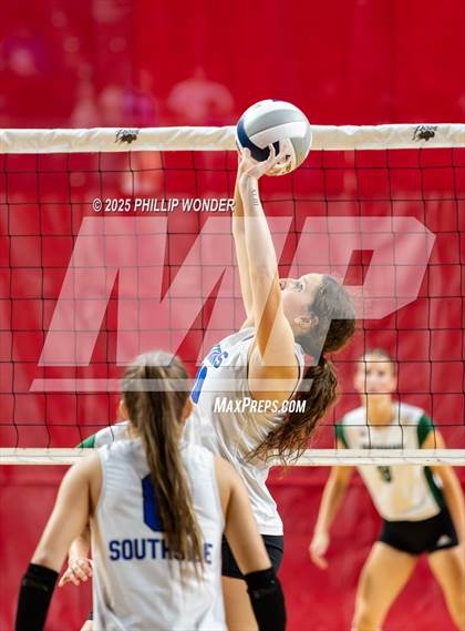 Thumbnail 2 in Lincoln Southwest vs Papillion-LaVista South (NSAA Class A Quarterfinal) photogallery.