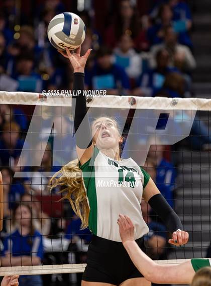 Thumbnail 2 in Lincoln Southwest vs Papillion-LaVista South (NSAA Class A Quarterfinal) photogallery.