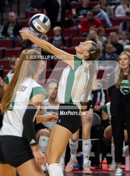 Thumbnail 2 in Lincoln Southwest vs Papillion-LaVista South (NSAA Class A Quarterfinal) photogallery.