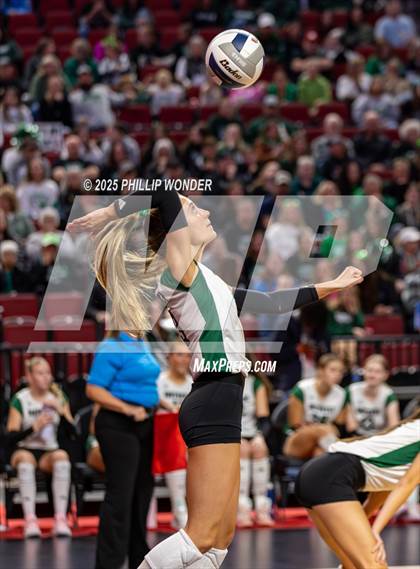 Thumbnail 1 in Lincoln Southwest vs Papillion-LaVista South (NSAA Class A Quarterfinal) photogallery.