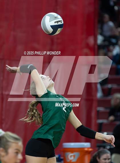 Thumbnail 3 in Lincoln Southwest vs Papillion-LaVista South (NSAA Class A Quarterfinal) photogallery.