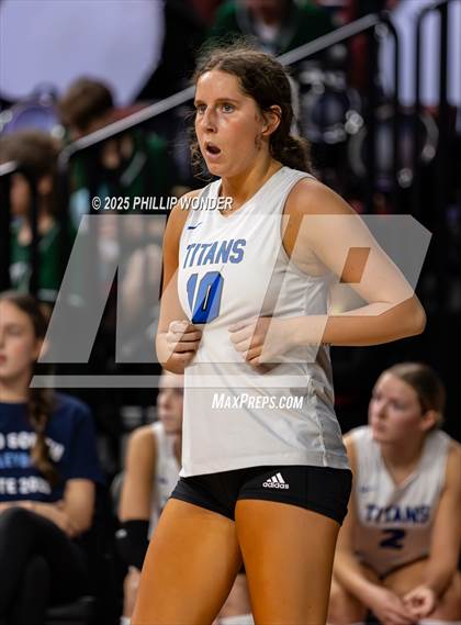 Thumbnail 2 in Lincoln Southwest vs Papillion-LaVista South (NSAA Class A Quarterfinal) photogallery.