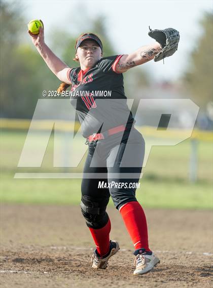 Thumbnail 1 in South Albany @ McKay photogallery.