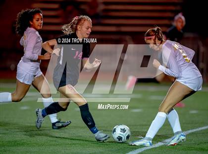 Thumbnail 2 in Barlow @ Lake Oswego photogallery.