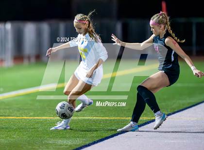 Thumbnail 1 in Barlow @ Lake Oswego photogallery.