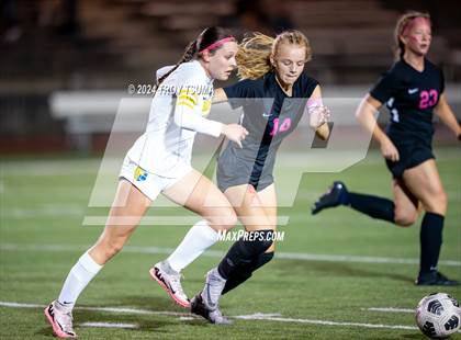 Thumbnail 3 in Barlow @ Lake Oswego photogallery.