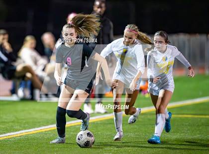 Thumbnail 2 in Barlow @ Lake Oswego photogallery.