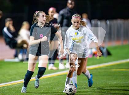 Thumbnail 3 in Barlow @ Lake Oswego photogallery.