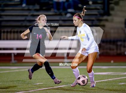 Thumbnail 2 in Barlow @ Lake Oswego photogallery.