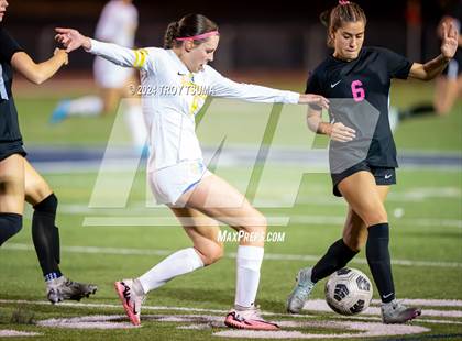 Thumbnail 1 in Barlow @ Lake Oswego photogallery.