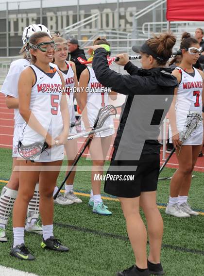 Thumbnail 1 in Mater Dei vs St. Margaret's (CIF-SS Semifinal) photogallery.