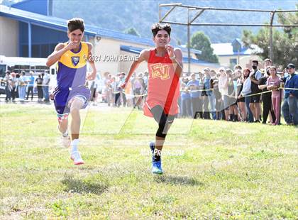 Thumbnail 2 in Penasco Invitational photogallery.