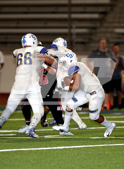 Thumbnail 3 in Charter Oak vs. Glendora photogallery.