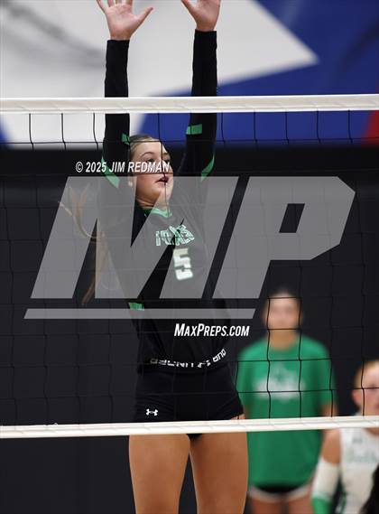 Thumbnail 1 in Caddo Mills vs. Lancaster photogallery.