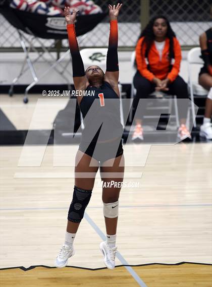 Thumbnail 3 in Caddo Mills vs. Lancaster photogallery.