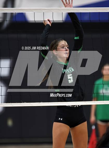 Thumbnail 3 in Caddo Mills vs. Lancaster photogallery.