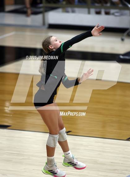 Thumbnail 2 in Caddo Mills vs. Lancaster photogallery.