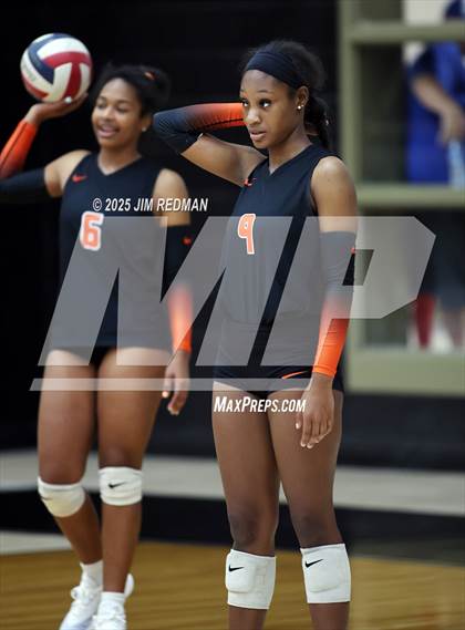 Thumbnail 3 in Caddo Mills vs. Lancaster photogallery.