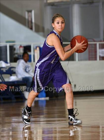 Thumbnail 3 in Warren vs. Channelview (McDonald's Texas Invitational) photogallery.